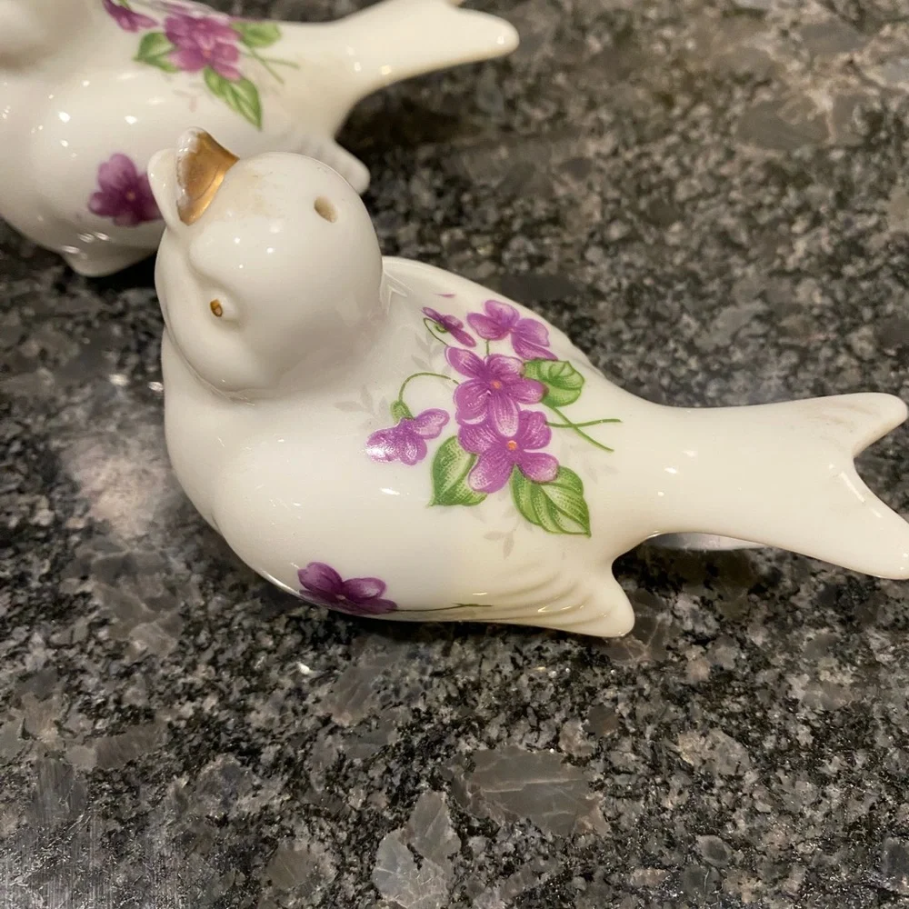 Victorian Violet Salt & Pepper Shakers